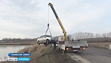 В Воронежской области водитель упавшей в пруд машины ответит за гибель девочки и женщин