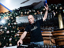 DJ Groove, Лада Дэнс, Митя Фомин на вечеринке Флотилии «Рэдиссон Ройал» и журнала ОК! в стиле 90-х