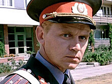 "Самый честный гаишник" пострадал из-за Шарапова