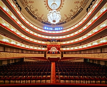 В Петербурге бесплатно исполнят классические оперы под открытым небом