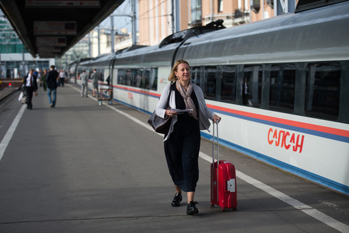 В Петербурге поймали 17-летнего зацепера, который ехал из Москвы снаружи поезда