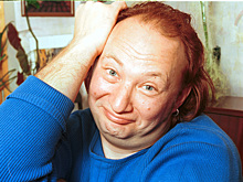 Юморист Юрий Гальцев два года живет с молодой любовницей с согласия жены