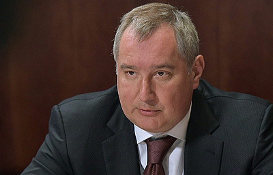Рогозин назвал украинца "редким идиотом" за критику "Арматы"