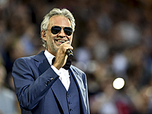 Певец Андреа Бочелли попал в больницу