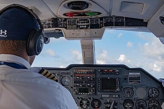 Девушка рассказала о привилегиях благодаря отцу-пилоту