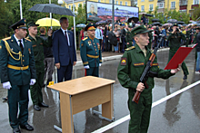 Триста первокурсников Череповецкого высшего военного училища приняли присягу
