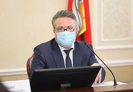 Мэр Воронежа похвалил госслужащих за высокие темпы вакцинации