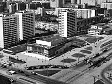 «Достали со своими ТЦ». В Купчине снесут советский кинотеатр