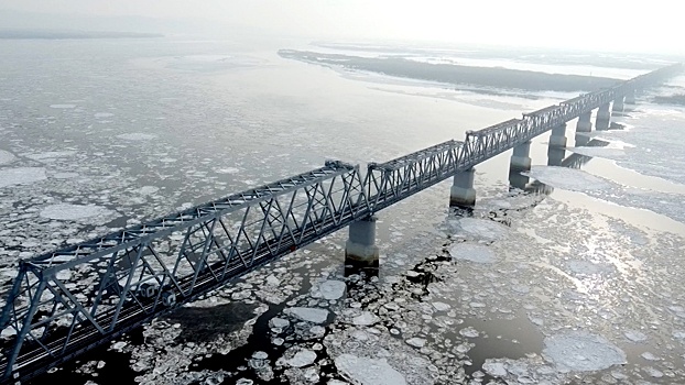 Навстречу друг другу: как новый мост через Амур укрепит экономические связи России и Китая