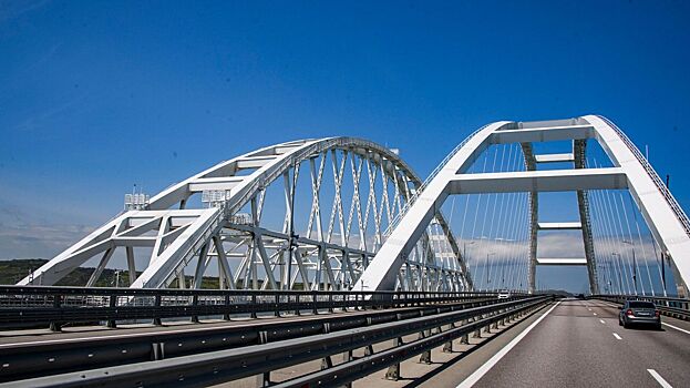 В офисе Зеленского пригрозили разрушить Крымский мост