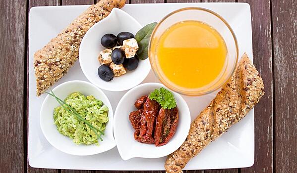 Ученые из Китая выяснили серьезные последствия отсутствия завтрака