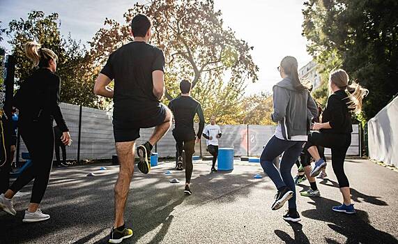 Фитнес-тренер дал советы по тренировкам в жару