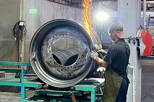 "СОЮЗ" побывал на Барнаульском заводе, где изготавливают колесные диски для белорусских тракторов