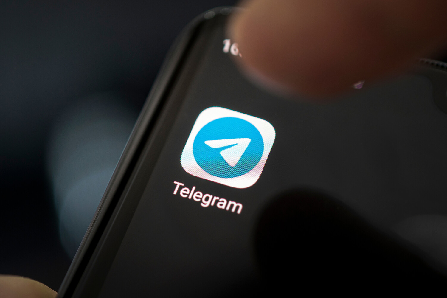 Киев не смог установить контакт с администрацией Telegram