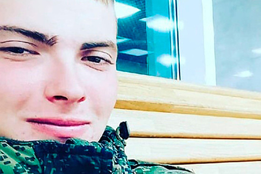 Сослуживцев умершего российского солдата обвинили в его отравлении суррогатом