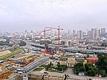 В Новосибирске восстановили движение на площади Труда, где провалился асфальт