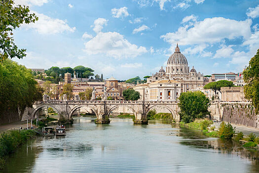 Стало известно про тайные переговоры Ватикана о бегстве Мадуро в Россию
