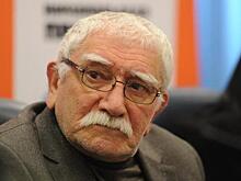 Татьяна Власова торопилась вернуться из США в Москву к Армену Джигарханяну