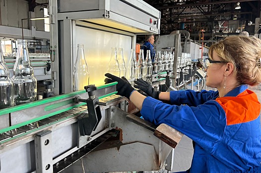 В КБР после годового простоя вновь заработал стекольный завод