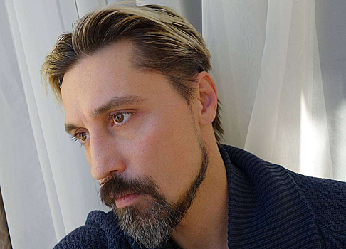 «Ест теперь только крабов»: Билан рассказал о лечении кота