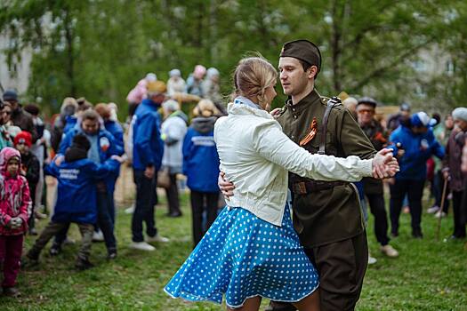 Волонтеры Победы и социальные участковые организовали интерактивные мероприятия в честь Дня Победы