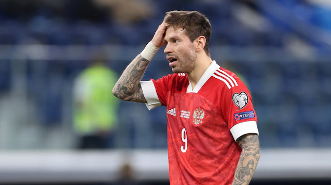 Смолов 10. Кайл уокер 2022. Смолов футболист локомотив. Фёдор смолов фото. Фёдор смолов локомотив.