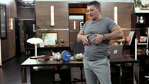 «Пузатые мужики – отвратительны». Знаменитый доктор призвал россиян закрыть рты