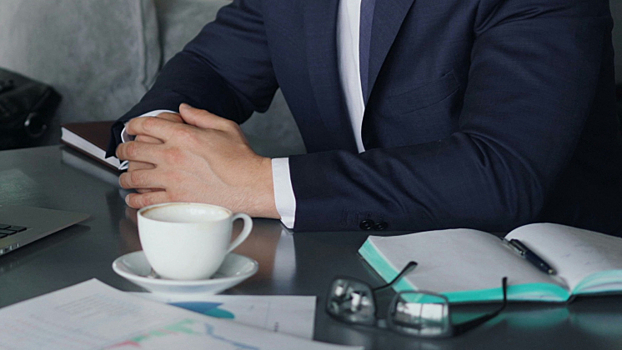 Правкомиссия ежемесячно получает десятки заявок на продажу бизнеса иностранцев