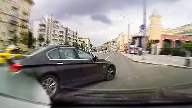 Ворочу куда хочу: водитель BMW дал мастер-класс по перестроению