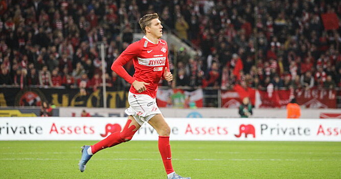 Экс-судья Хусаинов: «Соболеву можно было давать 2-ю желтую и удалять с поля. Судейская ошибка»