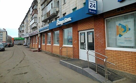 Большая распродажа "Спурта": долги казанского застройщика, кировских автоторговцев и уфимского ЦУМа