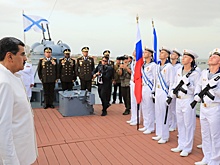 Президент Венесуэлы Николас Мадуро поднялся на борт учебного корабля ВМФ РФ "Перекоп"