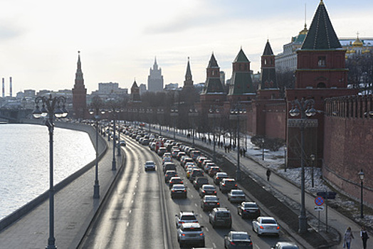 Эксперт: ввод зеленых номеров для авто в РФ приведет к неразберихе на дорогах