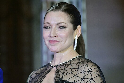 Объединившаяся с семьей Кеосаяна Хмельницкая дала комментарий о бывшем муже