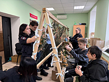В Тюменской области полицейские провели профориентационный урок для старшеклассников Уватского района