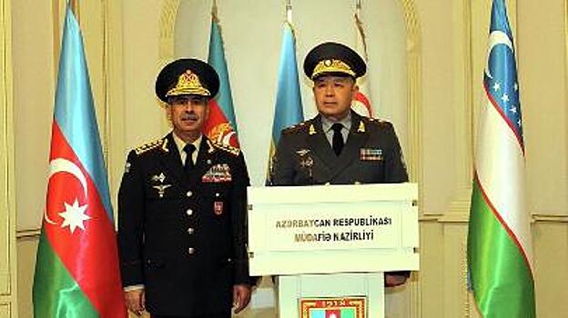 Министры обороны Узбекистана и Азербайджана провели встречу в Баку