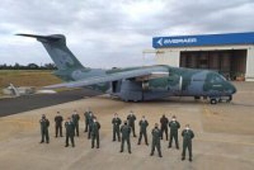 ВВС Бразилии получили третий транспортный самолет KC-390 Millennium