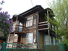 Старинные курени-призраки массово переезжают в донской хутор Старозолотовский