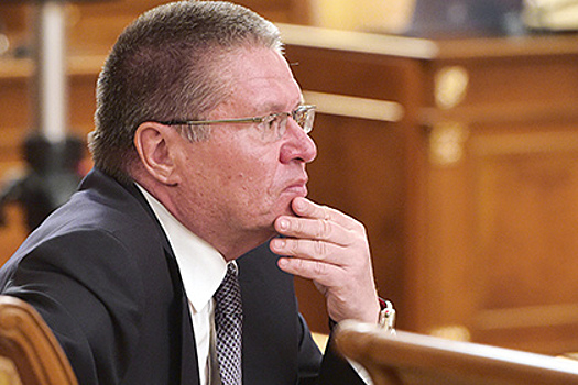 Улюкаев пообещал приватизировать «Роснефть» до конца года