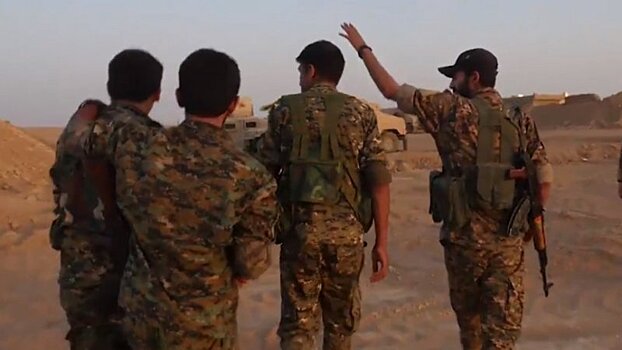 Курды возвращаются в долину Евфрата для борьбы с ИГ*, заявила коалиция США