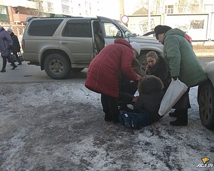 Ребенок попал под колеса джипа в Новосибирске