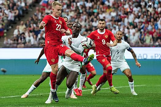Сборная России сыграла вничью с Нигерией, пропустив после ошибки Матвея Сафонова
