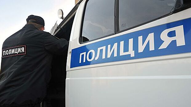 В Москве полицейского и адвоката поймали на взятке