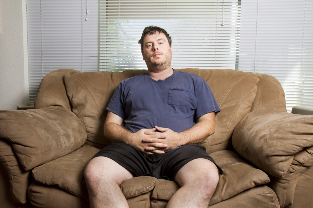 Самого ленивого человека. Толстый ленивый человек. Мужик на диване. Ленивая и толстая. Толстый мужчина на диване.