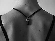 Названы семь неочевидных признаков рака кожи