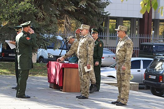 Бибилов разведчикам: вам предстоит освоить прыжки с парашютом