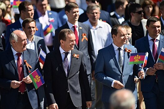 Губернатор Кубани возглавил колонну первомайской демонстрации