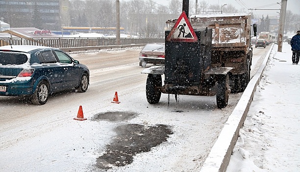 В Саратове перекрыли движение по Тархова на сутки