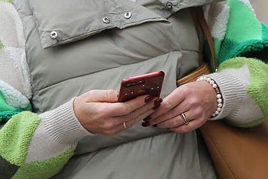 Times: школы Англии вводят полный запрет на использование мобильных телефонов