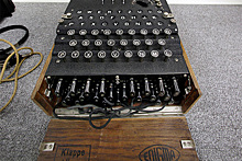 Показана работа нацистской шифровальной машины «Энигма»